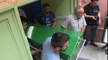 Adana'da 10 Yaşındaki Çocuk Tabancayla 6 Yaşındaki Kardeşini Öldürdü