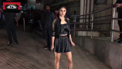 सलमान को बधाई देने मौनी रॉय आयी रेस ३ के स्पेशल स्क्रीनिंग पर