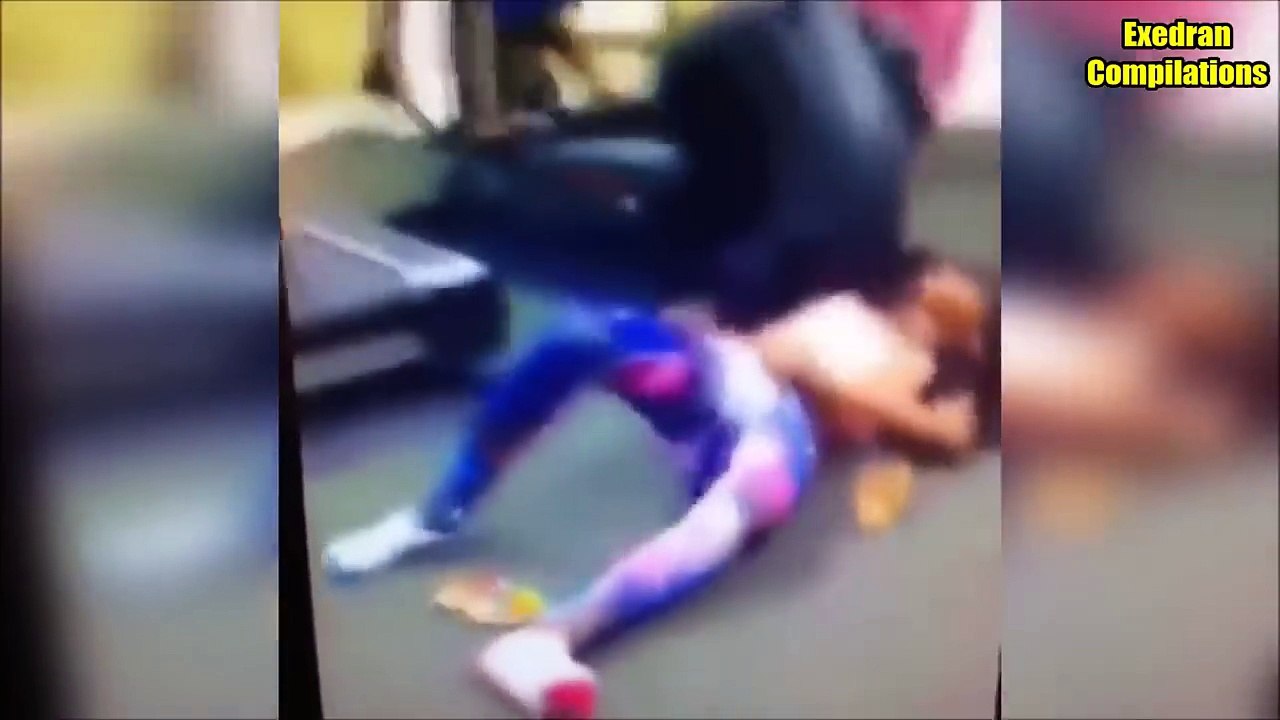 SI TE RÍES PIERDES ( if you laugh, you lose) :v