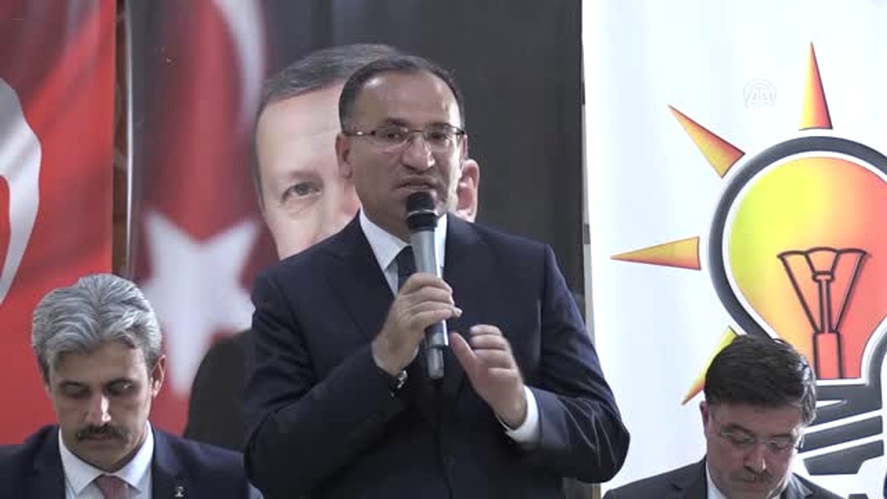 Bozdağ: "Onlar Eski Türkiye'yi Vaat Ediyorlar"