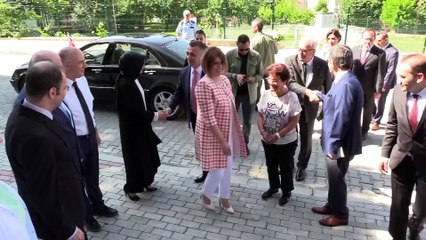 Duygulanan huzurevi sakinine Vali Bilgin'den teselli - KIRKLARELİ