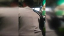 Polis, Halk Otobüsüne Binip Kolonya ile Tatlı İkram Etti