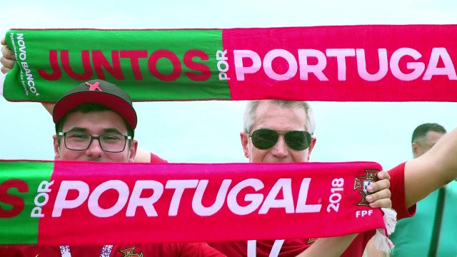 Espanhóis e portugueses confraternizam