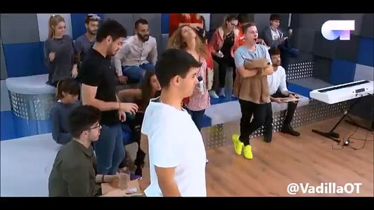 Cepeda preguntandole a Aitana que tal la sudadera | 3 de noviembre|