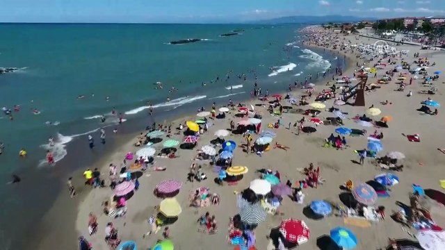 Tatilciler Karasu sahiline akın etti - SAKARYA