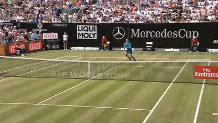 Stuttgart - Federer file en demies