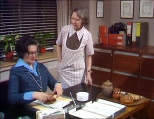 Mind Your Language S01e10