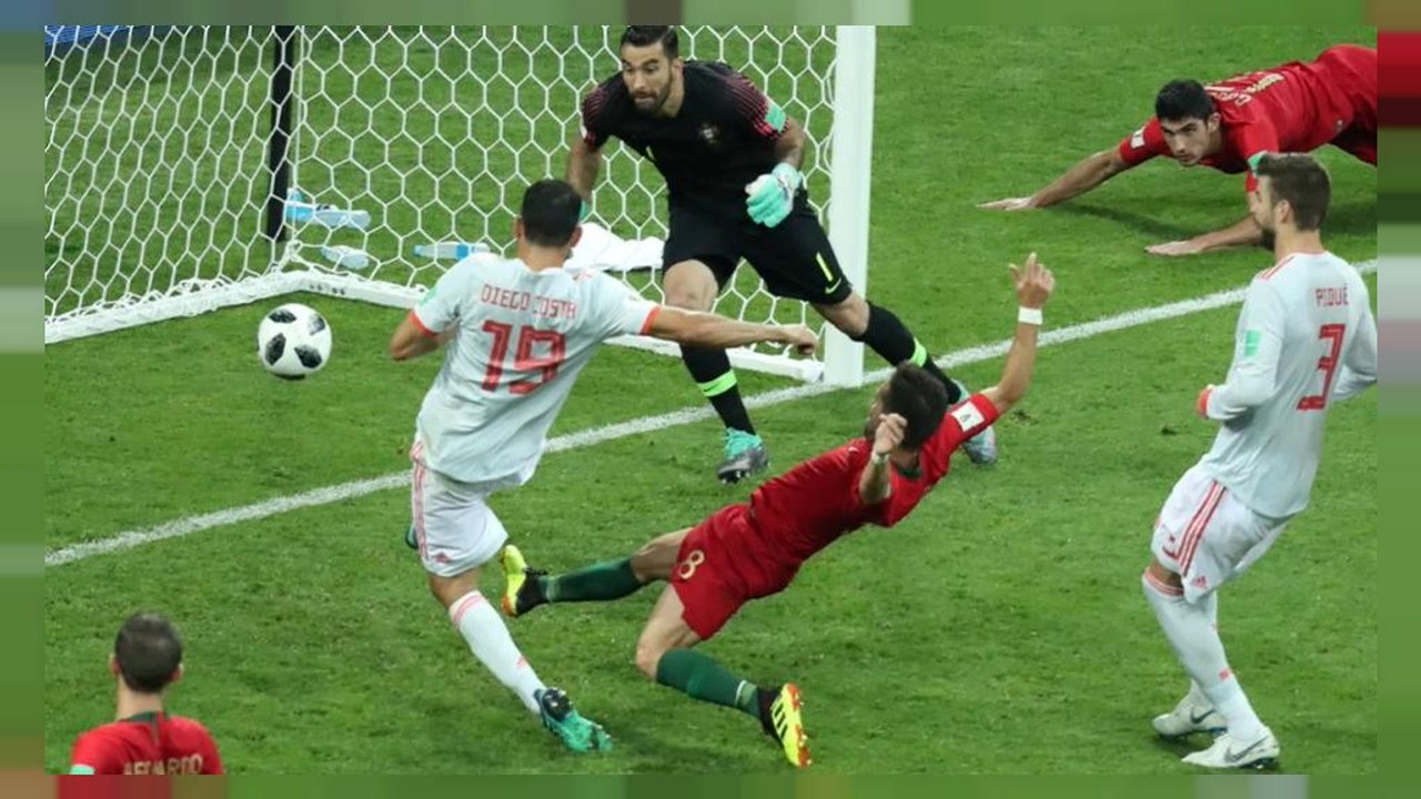 رونالدو يحرز أول ثلاثية في المونديال ويمنح التعادل لفريقة أمام اسبانيا