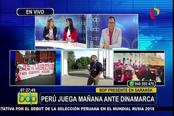 Hinchas peruanos cantan himno nacional en avión camino a Saransk