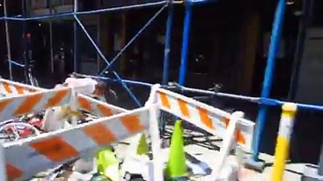 Youtuber Casey Neistat'a bisiklet yolundan gitmediği gerekçesiyle 50 $ ceza kesilmişti.Casey de tepkisini, 21 milyon kez izlenen Bisiklet yolundan gidersen n