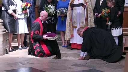 Enterradas as cinzas de Hawking