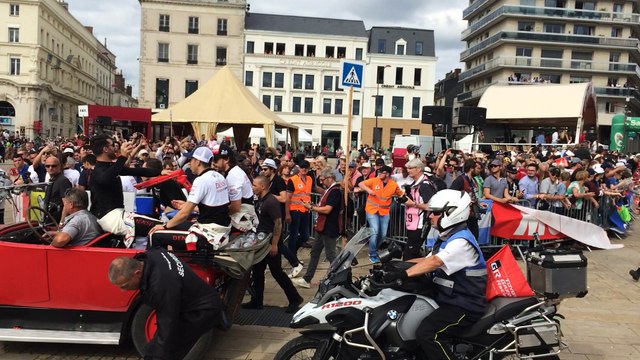 Alonso, en la Drivers Parade 2018 de Le Mans