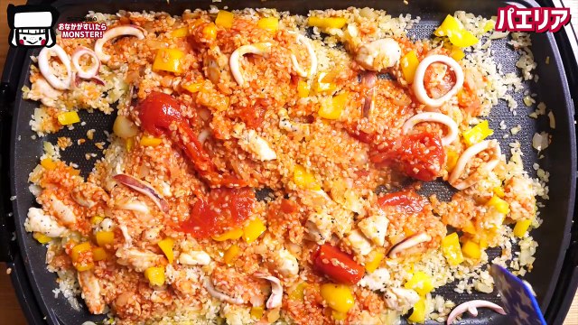 【大食い】30×40cm！BIGパエリア風＆3リットル「アホ」スープを食べてハプニング発生!!!【ロシアン佐藤】【Russian Sato】