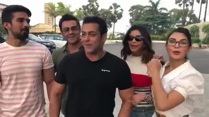 Race 3 team RECREATES dialogue in a fun way | Salman Khan | Bobby Deol |Watch Video| FilmiBeat