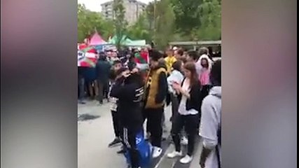 Vitoria. Partido España - Portugal. Cientos de vitorianos disfrutando del encuentro y radicales la han venido a montar, a escupirnos y a lanzarn