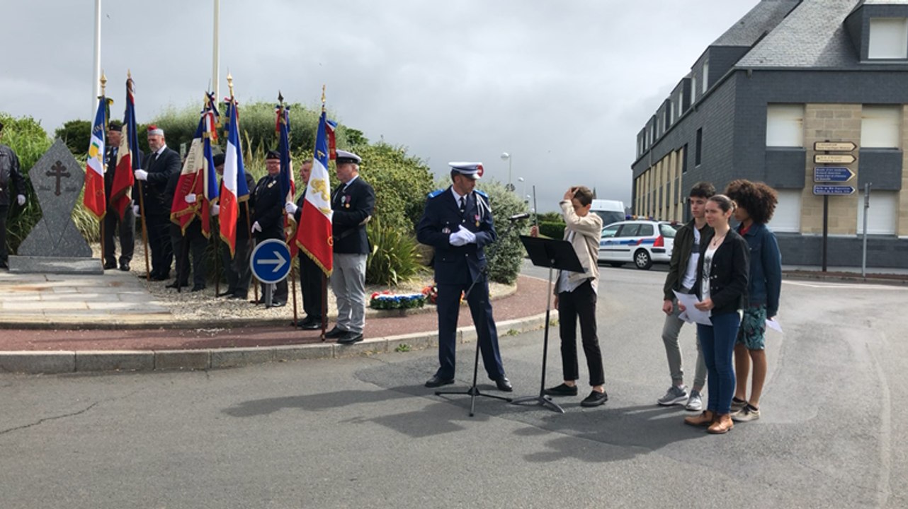 Gabriel Gires, lisant l’appel du 18 juin du général de Gaulle
