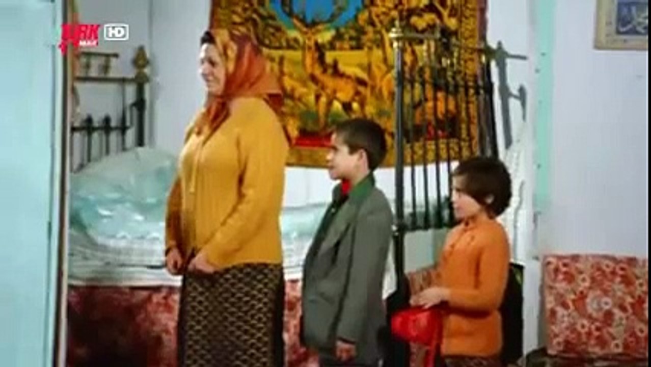 Hayırlı Bayramlar-Kapıcılar kralı bayramlaşma sahnesi