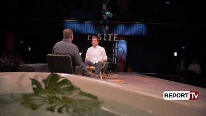 Report Tv - Veliaj në Pragë me artitektë e urbanistë: Respekt e mirënjohje për artistët