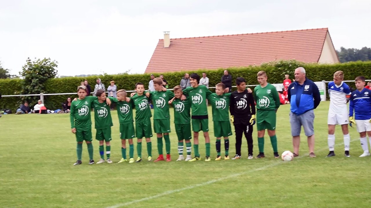 Entrée et présentation des joueurs finale Tournoi U13 du FC Tôtes (ALDM/ AJC BLH le 16/06/2018)