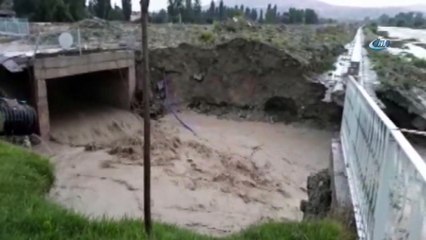 Selendi’de Sele Kapılan Çocuk Kayboldu