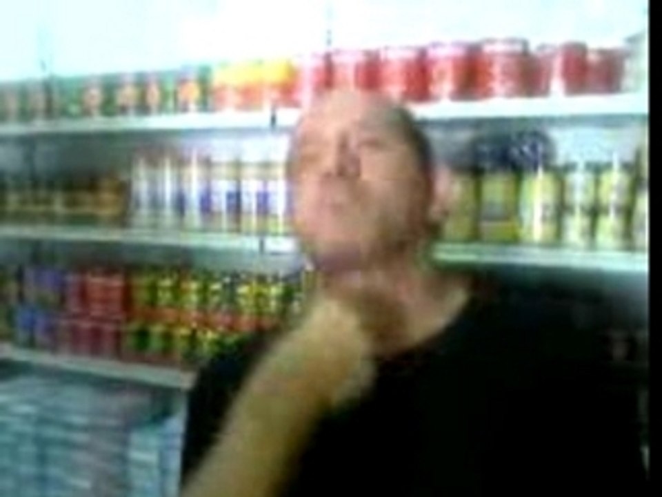 El Tonto la mosca