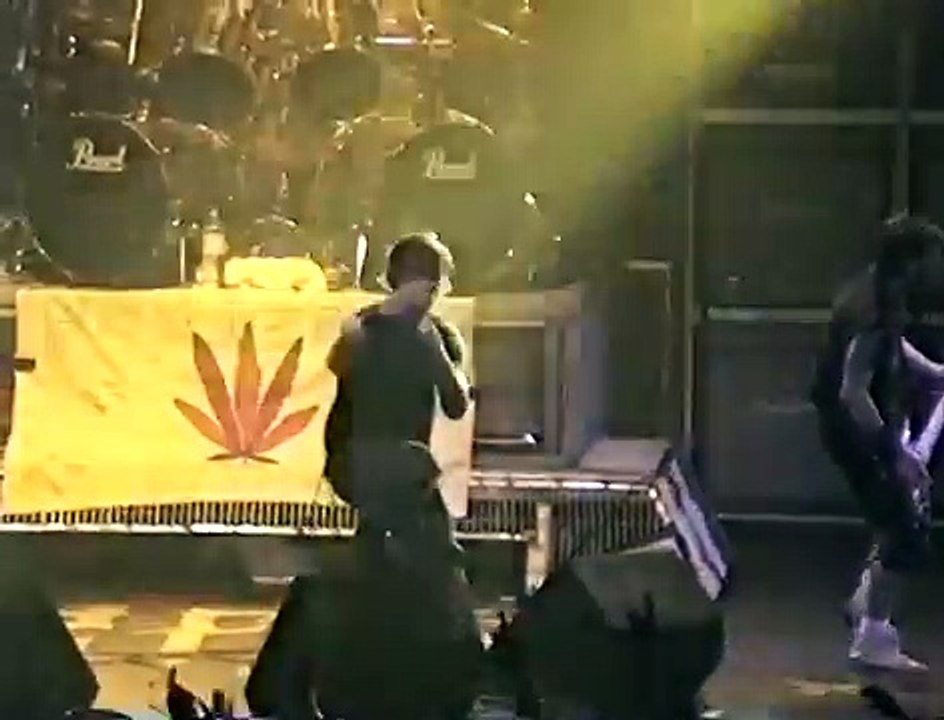 Pantera - Arco Arena, Sacramento 7/23/96 part 1