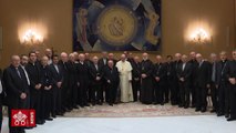 Pope Francis wraps up a three-day encounter with the 34 bishops of Chile, giving them a letter thanking them for the 