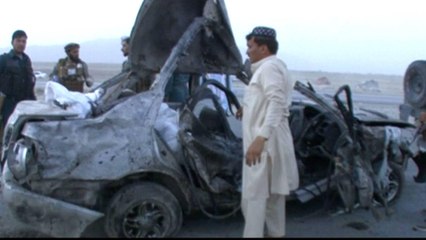 ISIL blast kills 25 as Afghanistan extends Taliban ceasefire