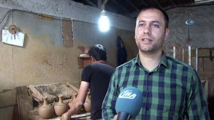 Baba Mesleğine Olan Aşkından 21 Yıldır Çömlek Yapıyor