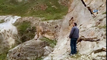 Van'daki Travertenler Hayran Bırakıyor