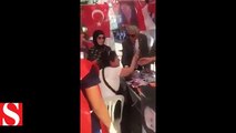 CHP�lilerden standı ziyaret eden başörtülü kadına hakaret