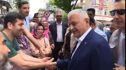 Başbakan Yıldırım, Bağcılar Esnafını Ziyaret Etti