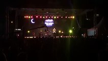 Beylikdüzü konserinden bir bölüm canlı performans.. Boşnakça dilinde bir eser...:)Singing live a Bosnian song in my last concert at Beylikdüzü:)