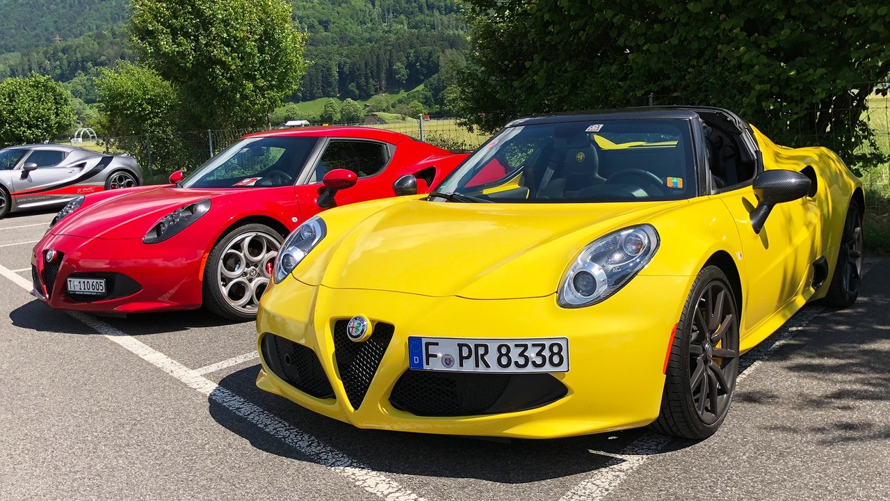 Alfa romeo 4c passion meeting - 4c trifft giulia und stelvio