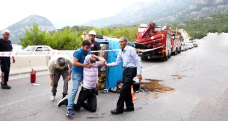 İYİ Parti Seçim Minibüsünün Karıştığı Kazada 1 Çocuk Öldü, 6 Yaralı Var