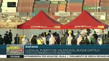 Llega al puerto de Valencia buque Dattilo con primeros migrantes