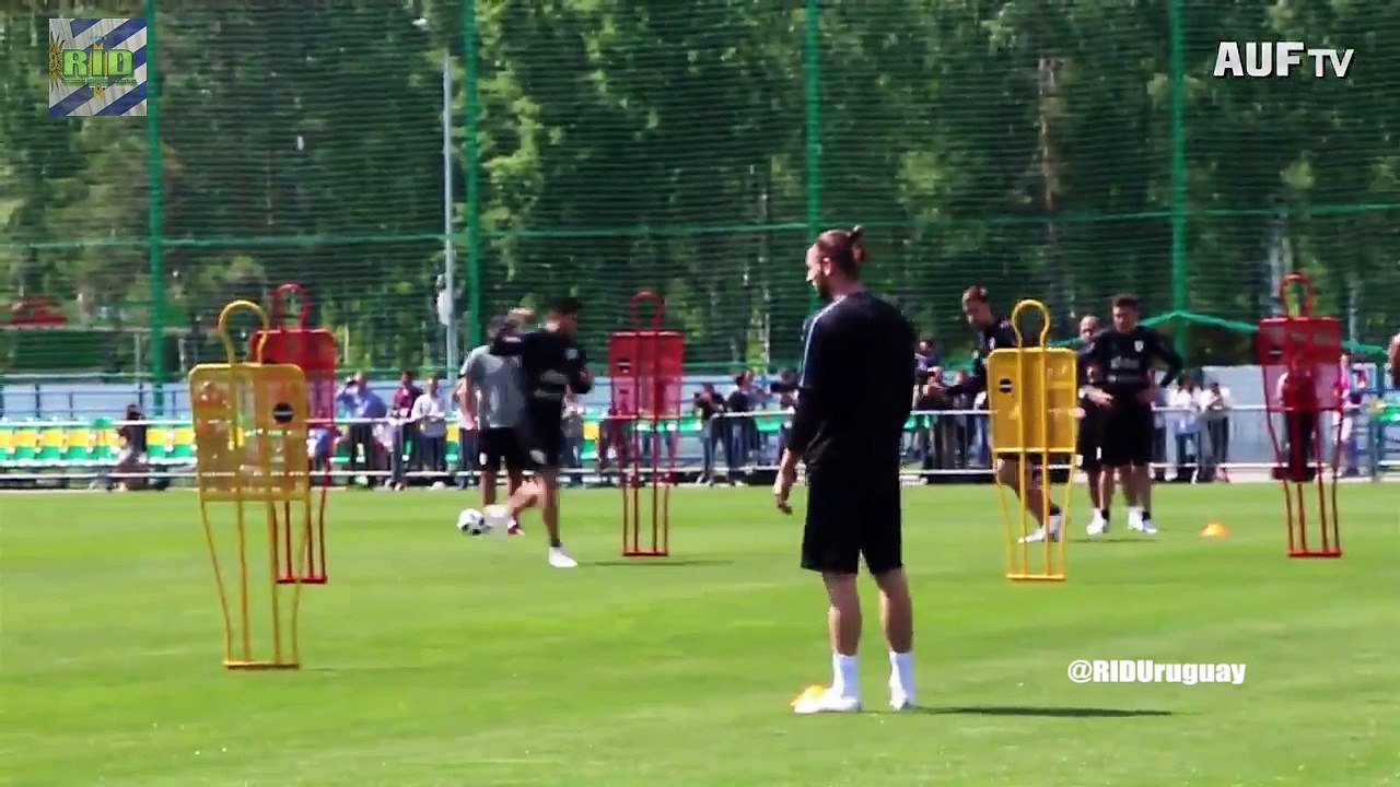 ENTRENAMIENTO DE LA SELECCIÓN URUGUAYA  EN SPORTS CENTRE BORSKY (17/06/18) MUNDIAL RUSIA 2018