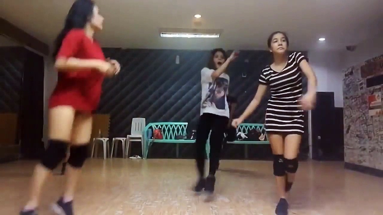 Pinay Sexy Dance Moves