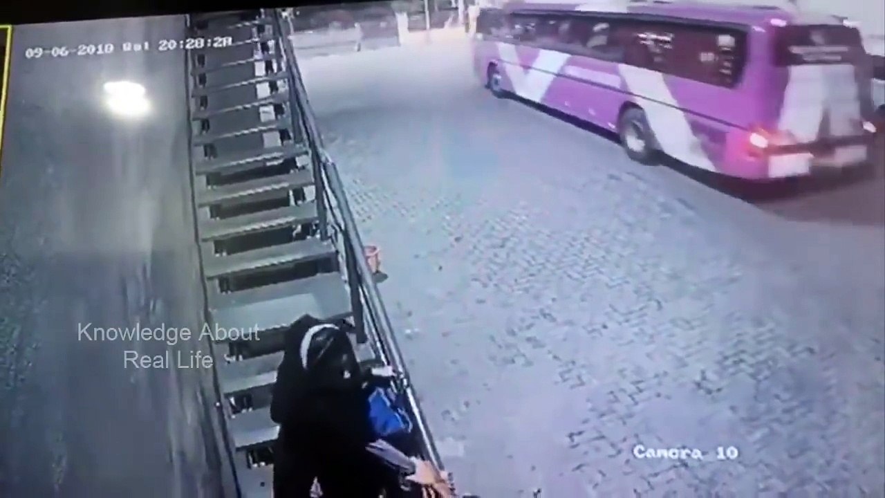 Kohistan Express Faisalabad Ki Bus Hostess Ko Goli Mardi