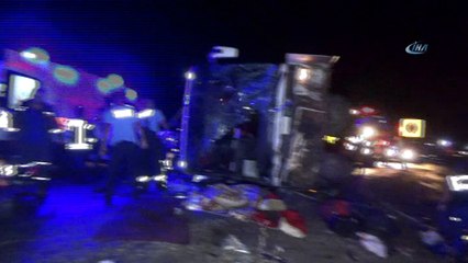Karaman'da otobüs devrildi: 5 ölü