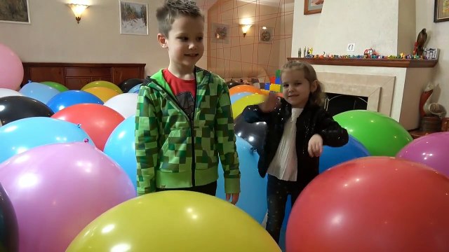 Торт Пицца и Роллы Барбекю в гигантских шарах Ищем и пробуем желейные большие сладости Gummy candy