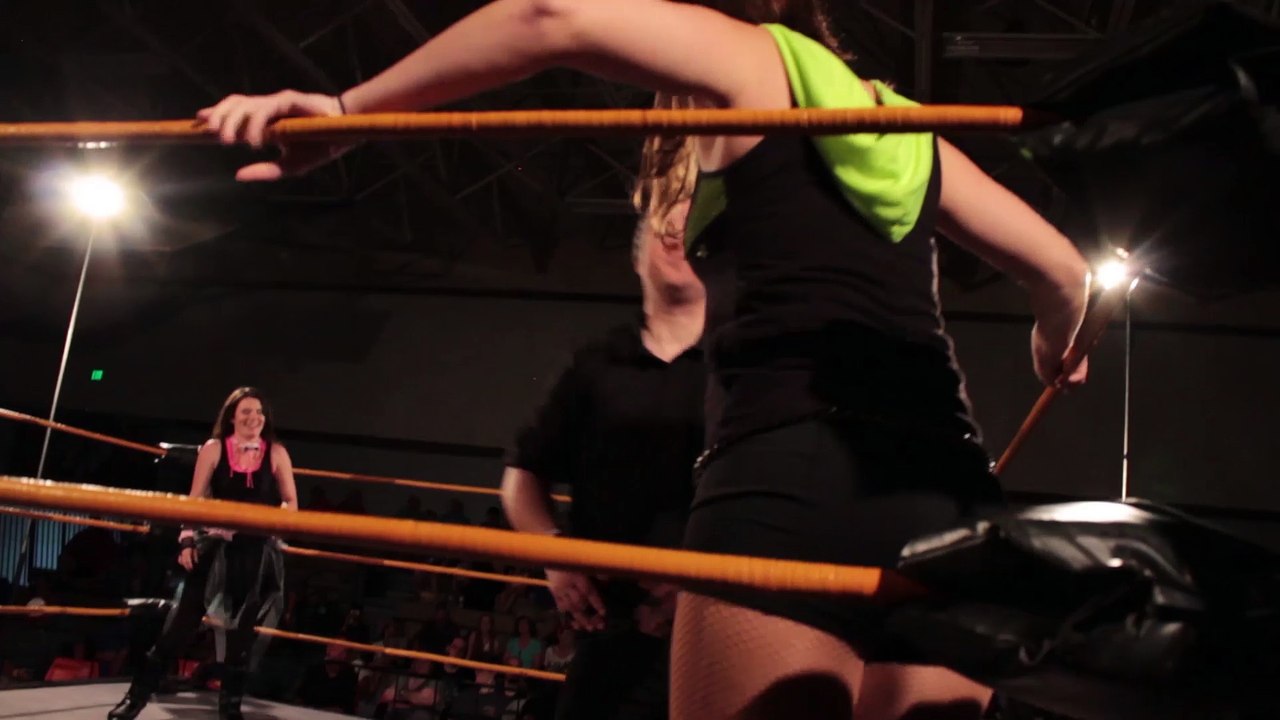 Wrestling - Auctavia Plezing v Roxy