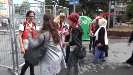 Hdp İstanbul Mitingini Bakırköy Halk Pazarı'nda Yaptı