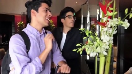 ماتخرج من الفصل الا لما يقولك الاستاذ  حتى لو انتهت الحصة