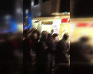 Taksim’de otelden atılan paralar izdihama neden oldu