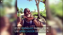 Papagaio dança acompanhando senhor a cantar