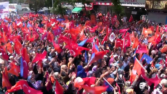 Başbakan Yıldırım: 'Bu coşkunun, bu heyecanın bize büyük bir sorumluluk getirdiğini biliyoruz' - İSTANBUL