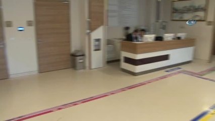 Hastaneden 'Doktora Tekme' Açıklaması: "Tekme Şakağından Sekmese Doktorumuz Ölebilirdi"