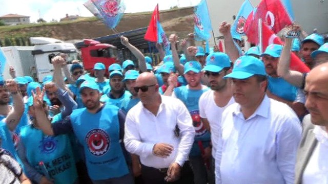 - Demir çelik fabrikası işçileri greve çıktı