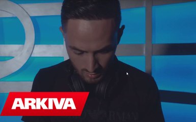 Dj Denny ft. Sandra - Love is in the air (Official Video HD)